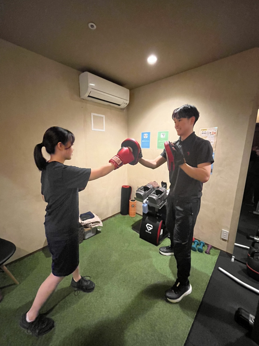 パーソナルジムRat名古屋栄店 トレーニングの様子1